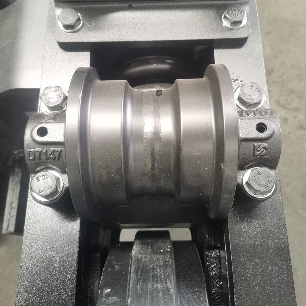 chassis assembling in workshop (1)